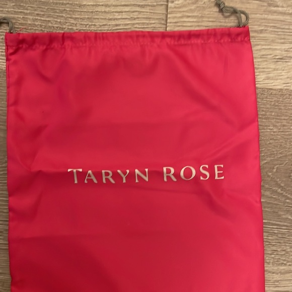 Excellent condition Taryn Rose footbed sandal - Picture 4 of 9